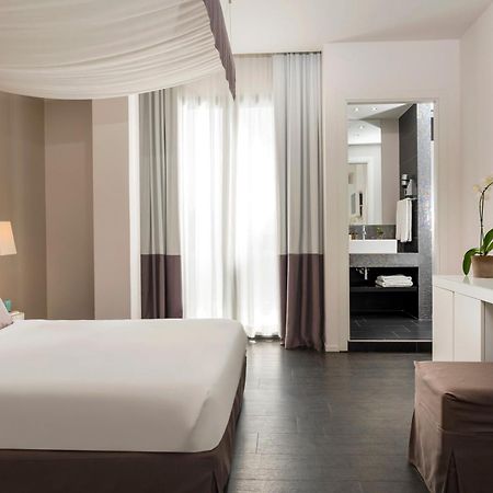 Hotel Ines Cattolica Ngoại thất bức ảnh