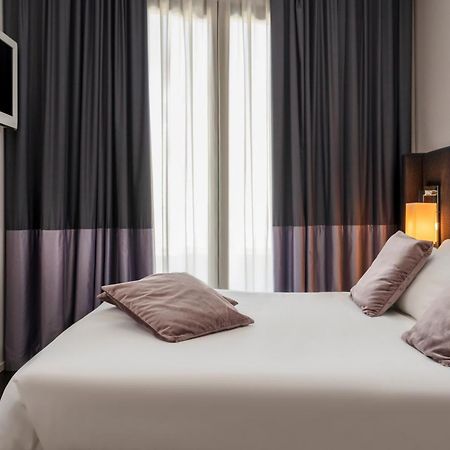 Hotel Ines Cattolica Ngoại thất bức ảnh