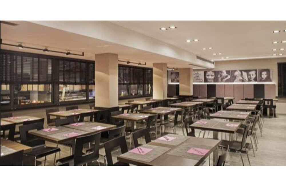 Hotel Ines Cattolica Ngoại thất bức ảnh