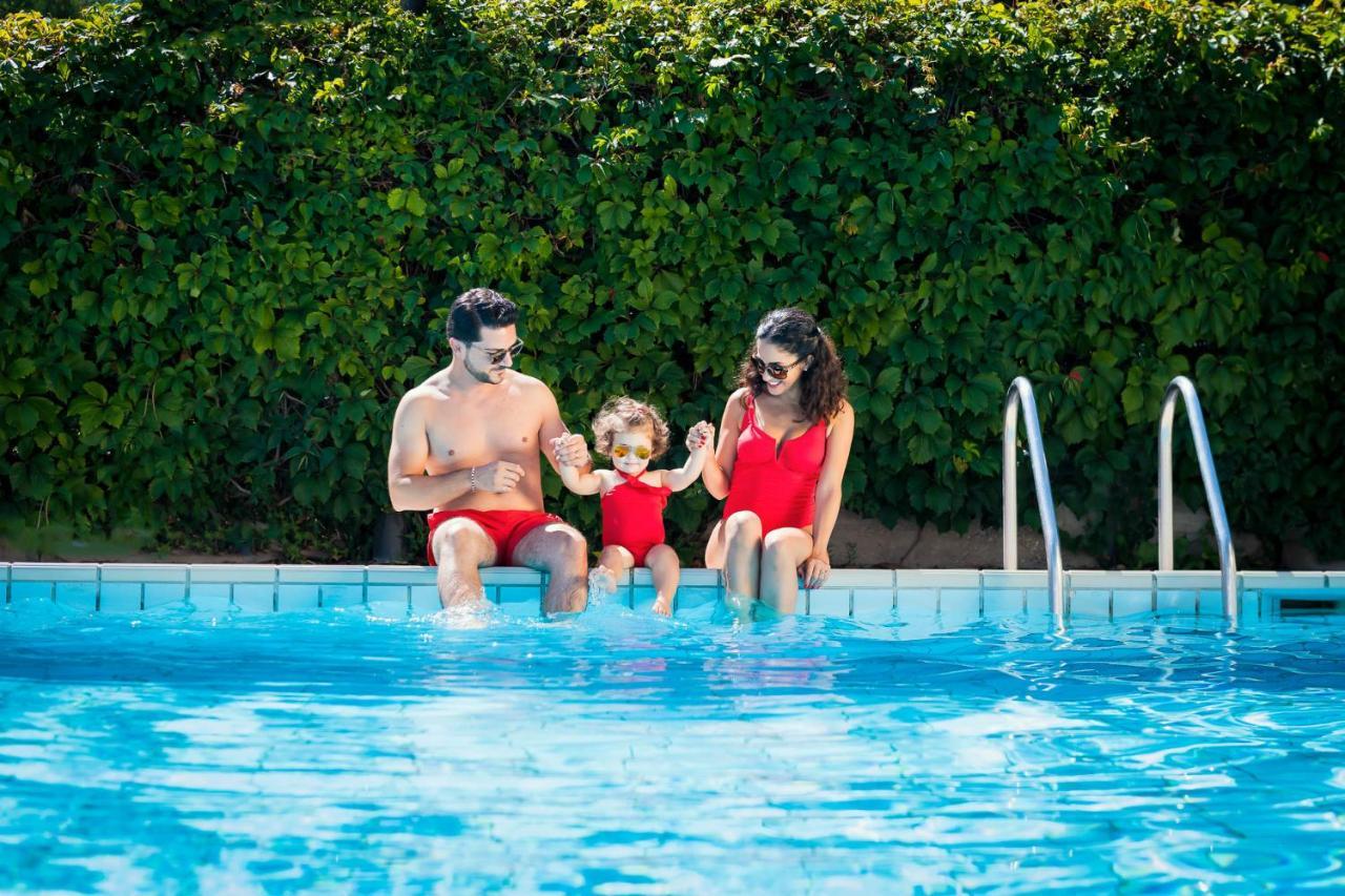 Hotel Ines Cattolica Ngoại thất bức ảnh