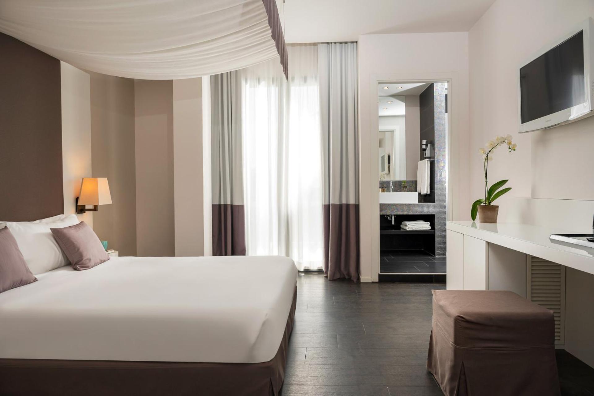 Hotel Ines Cattolica Ngoại thất bức ảnh