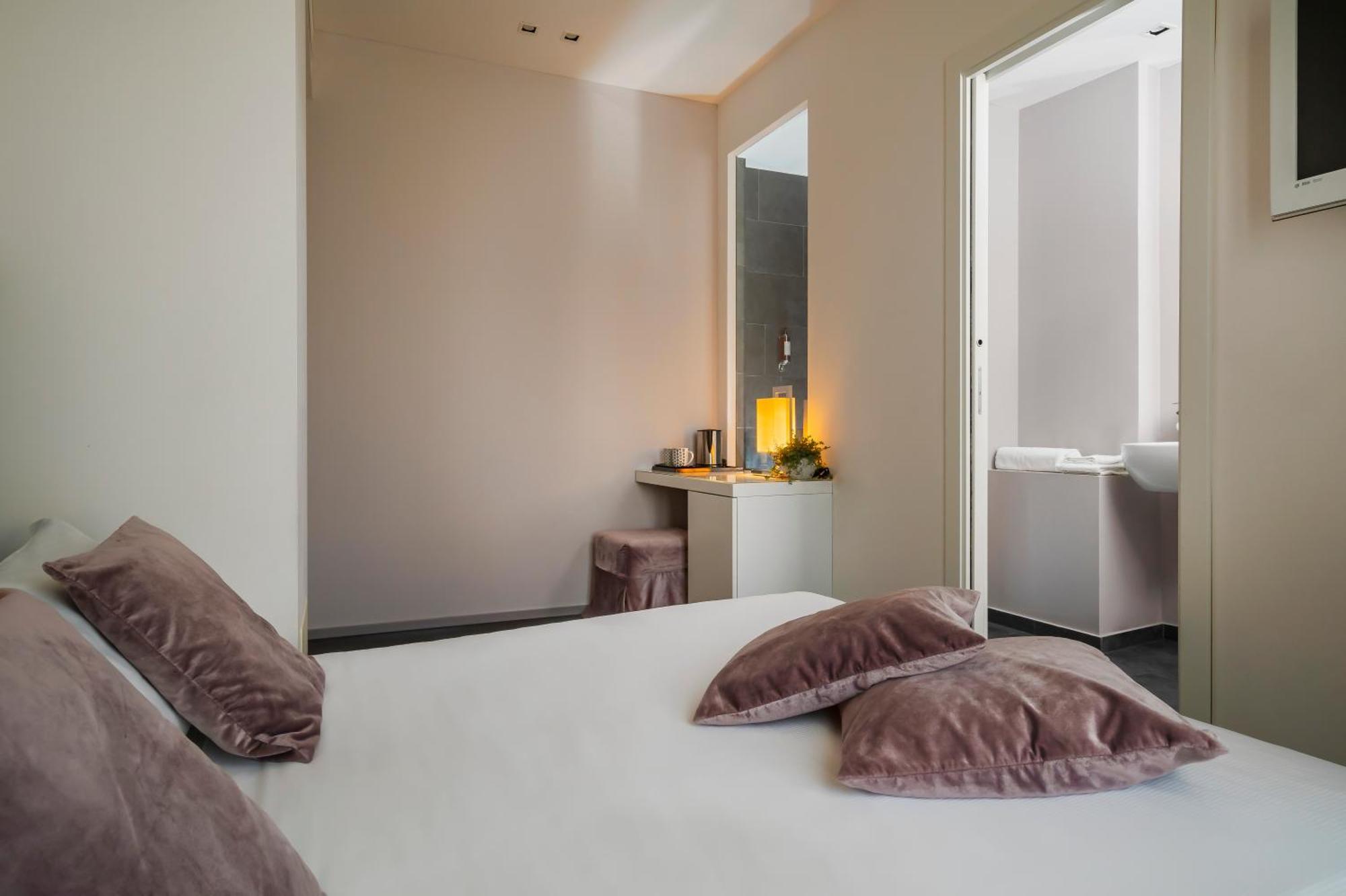 Hotel Ines Cattolica Ngoại thất bức ảnh