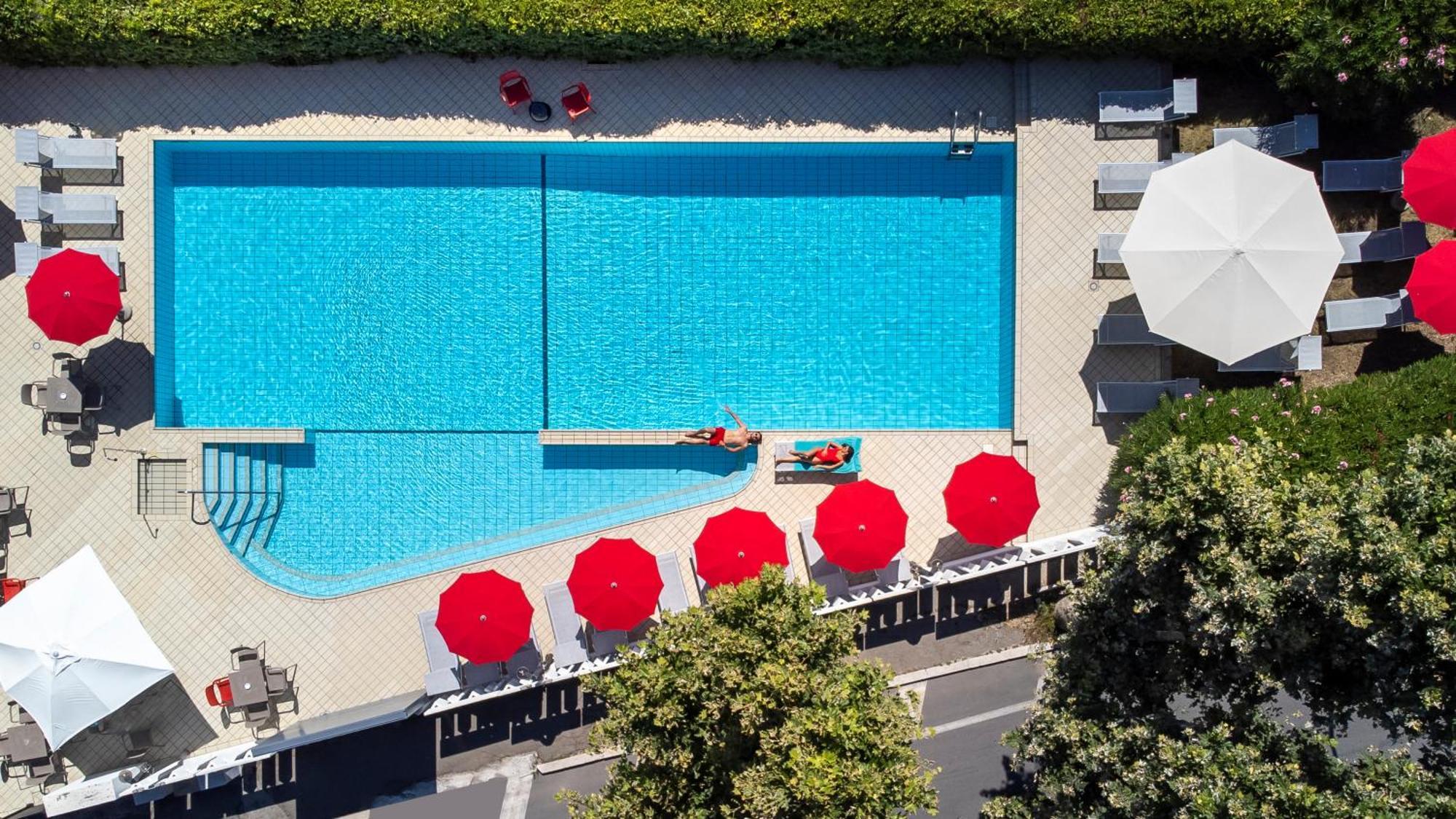 Hotel Ines Cattolica Ngoại thất bức ảnh
